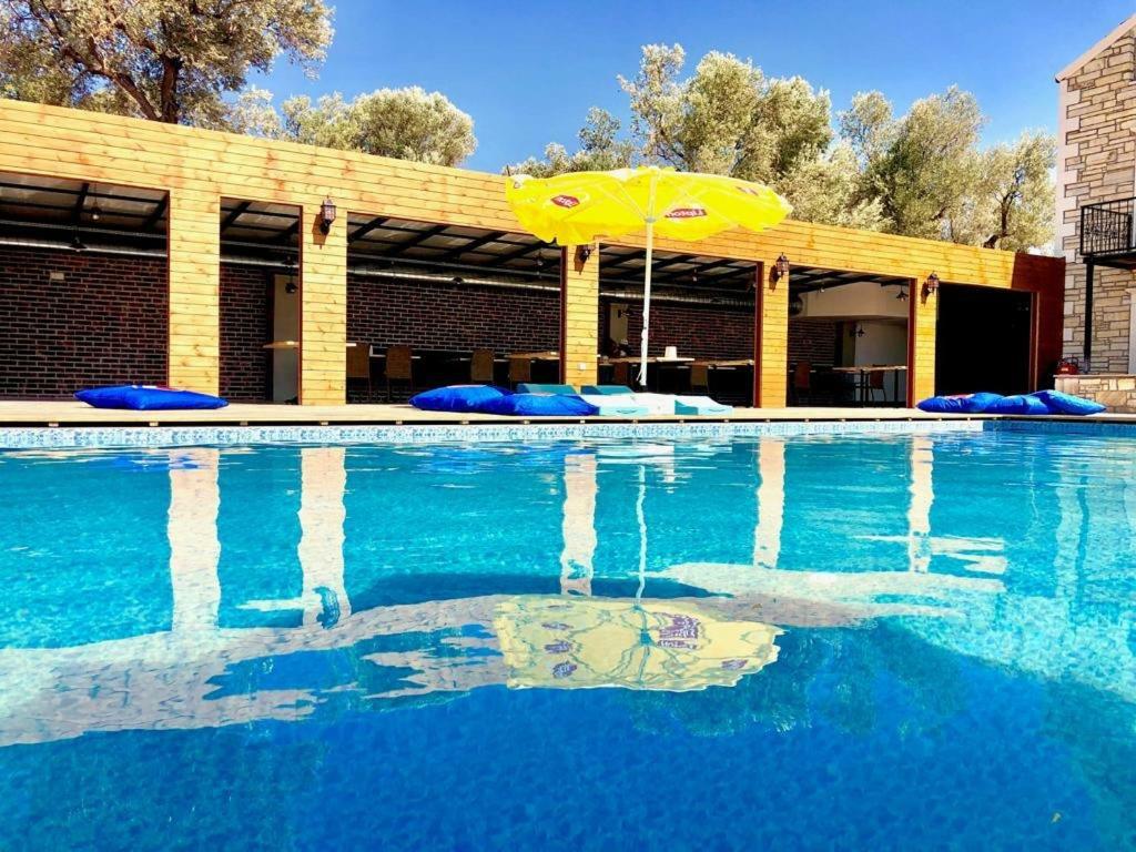 Victoria Hotel&Lounge Foça Exterior foto