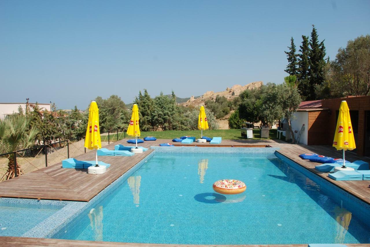 Victoria Hotel&Lounge Foça Exterior foto